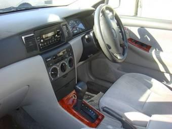 2002 Toyota Corolla Pictures