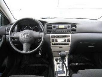 2002 Toyota Corolla Pics