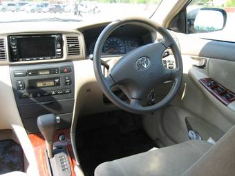 2002 Toyota Corolla Images