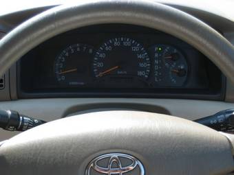 2002 Toyota Corolla Pictures