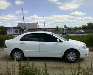 2002 Toyota Corolla Photos