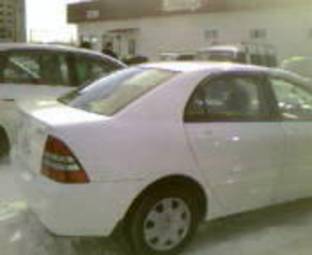 2002 Toyota Corolla Pictures