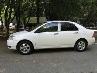 2002 Toyota Corolla Pictures