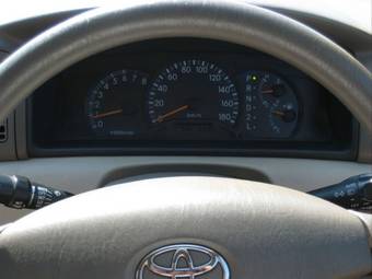 2002 Toyota Corolla Photos