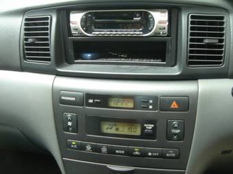 2003 Toyota Corolla Pictures