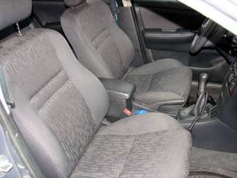 2003 Toyota Corolla Pictures