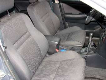 2003 Toyota Corolla Pics