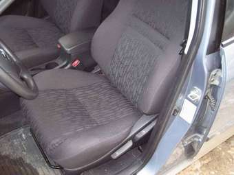 2003 Toyota Corolla Pictures