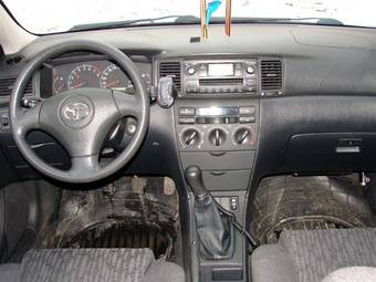 2003 Toyota Corolla Photos