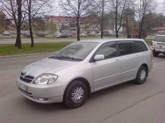 2003 Toyota Corolla Photos
