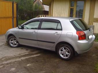 2003 Toyota Corolla Photos