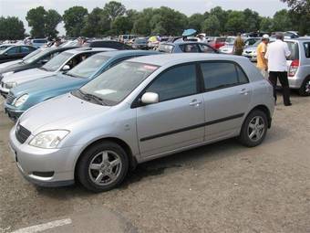 2003 Toyota Corolla Photos