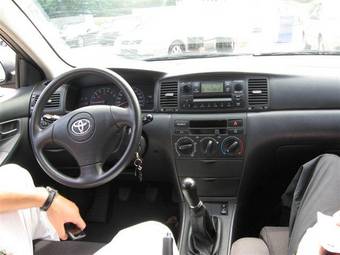 2003 Toyota Corolla Photos