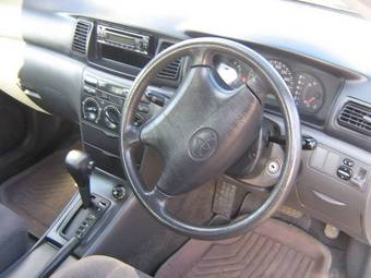 2003 Toyota Corolla Pics