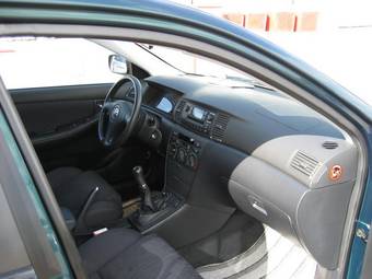 2003 Toyota Corolla Pictures