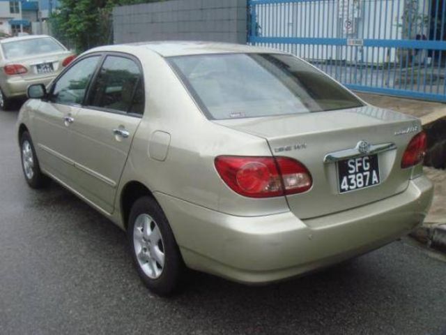 2004 Toyota Corolla