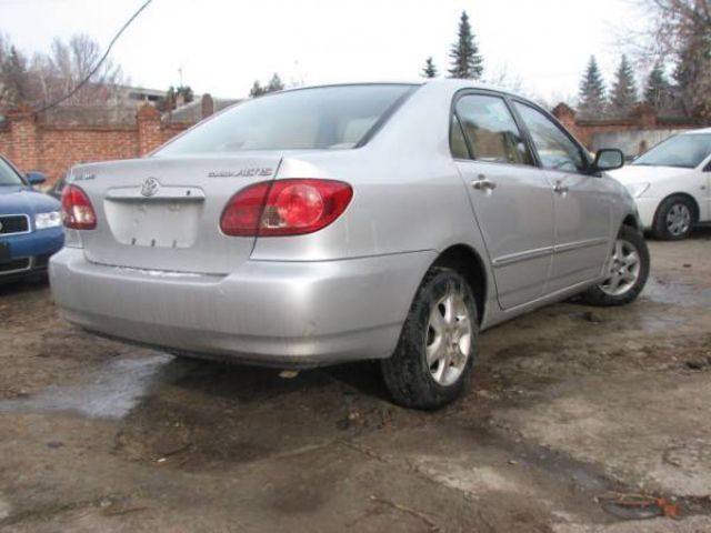 2004 Toyota Corolla