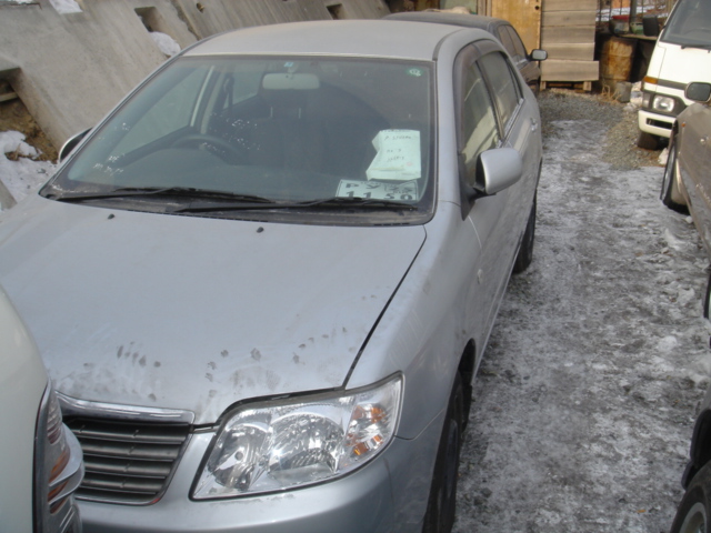 2004 Toyota Corolla Photos