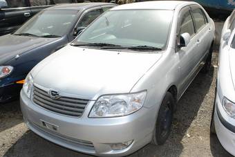 2004 Toyota Corolla Photos