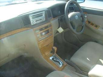 2004 Toyota Corolla Pictures