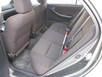 2004 Toyota Corolla Images