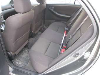 2004 Toyota Corolla Images