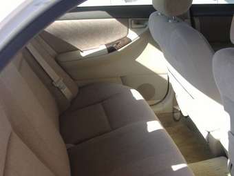 2004 Toyota Corolla Pictures