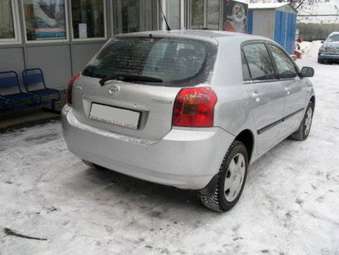 2004 Toyota Corolla Photos