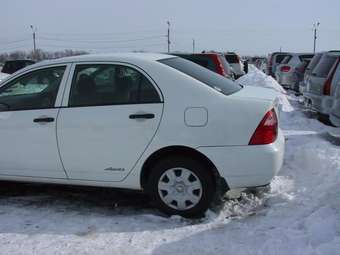 2004 Toyota Corolla Pictures