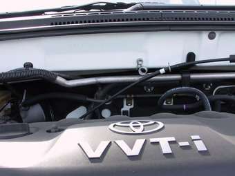 2004 Toyota Corolla Photos