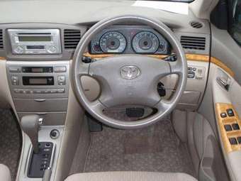 2004 Toyota Corolla Images