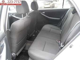 2004 Toyota Corolla Pictures