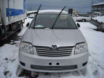2004 Toyota Corolla Photos