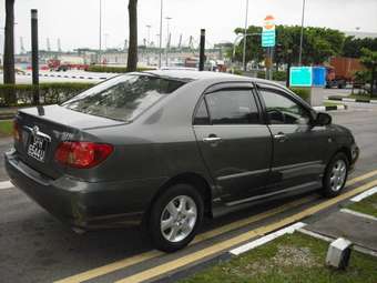 2004 Toyota Corolla Photos