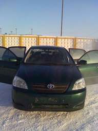 2004 Toyota Corolla Images