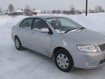 2004 Toyota Corolla Pictures