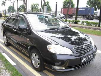 2004 Toyota Corolla Images