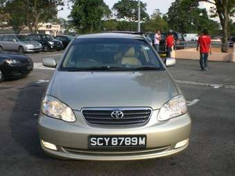 2004 Toyota Corolla Photos