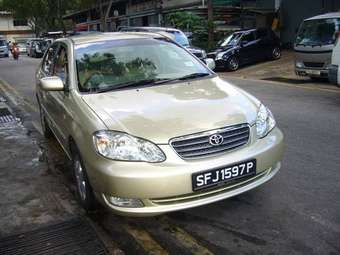 2004 Toyota Corolla Images