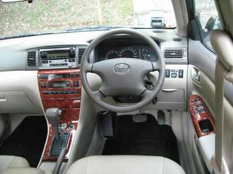 2004 Toyota Corolla Images
