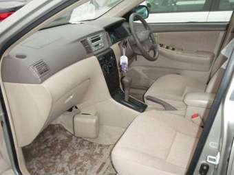 2004 Toyota Corolla Pictures