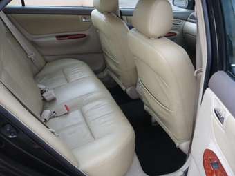 2004 Toyota Corolla Pictures