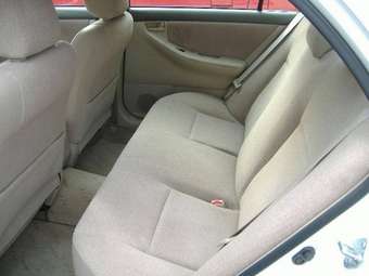2004 Toyota Corolla Images