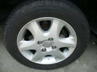 2004 Toyota Corolla Photos