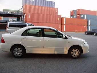 2004 Toyota Corolla Images