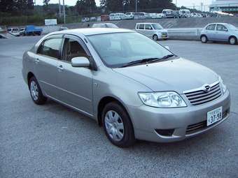 2004 Toyota Corolla Pictures