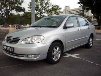 2004 Toyota Corolla Images