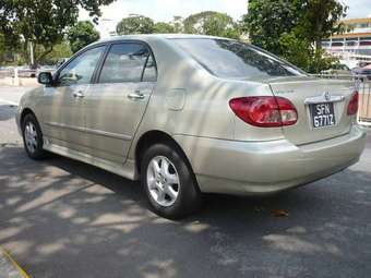 2004 Toyota Corolla Photos