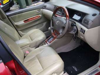 2004 Toyota Corolla Images