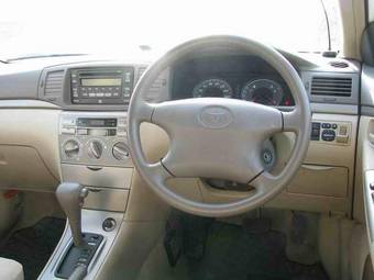 2004 Toyota Corolla Pictures